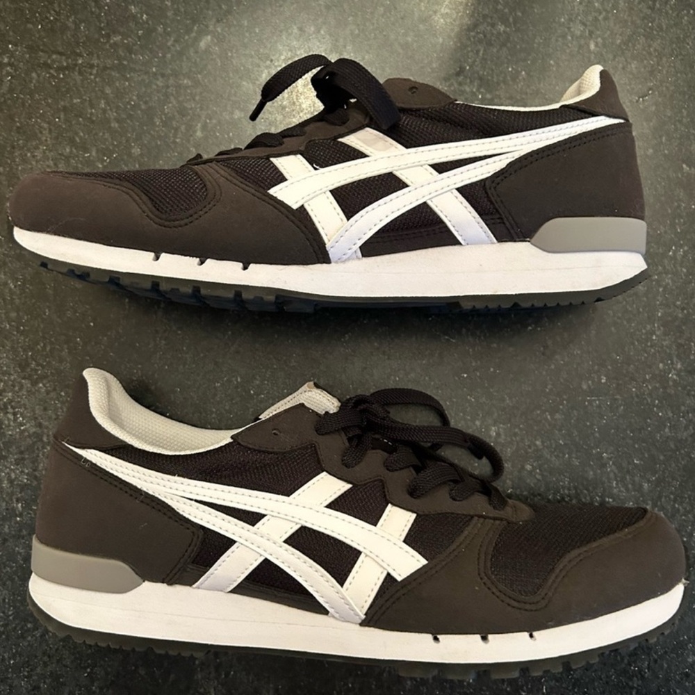 Onitsuka Tiger Shoes - Picture 3 of 9